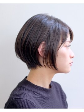 ルプラ ガーデン(le-pla garden) 前下がりショート#黒髪#耳掛けショート#くびれショート#ボブ