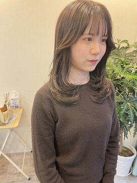 ウル(uLu.) 【韓国へア】レイヤー/顔周りカット/フェイスレイヤー/くびれ