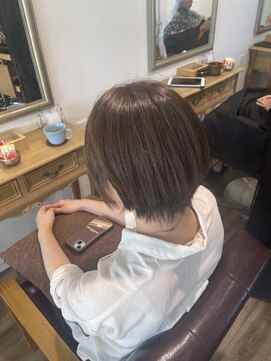 フェリーチェヘアーデザイン(Felice) 赤みなしグレージュカラー