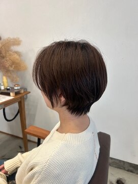 ツキ(TSUKI) 丸みショート