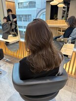 ベージュブラウン×レイヤーカット　藤川