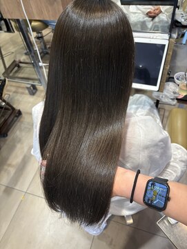 ソワンドブレス 阿倍野店(soin de brace) オリーブ ベージュ レディース 小顔 オリーブベージュ