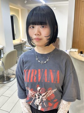 テトラ バイ ネオリーブ 横浜西口店(tetra by neolive) 顔周りウルフ レイヤー 姫カット ブルー ブリーチ