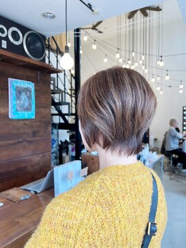 パーマネントシャペ(Permanent Chapel) くびれ大人ショート