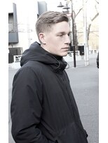 ジジバイワースホワイル(jiji by WORTH WHILE)&nbsp;刈り上げセンターパートサーフカールフェザーパーママレットヘア