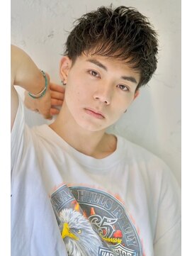 ロミーオム 本厚木(ROMMY. Homme) 刈り上げツーブロック束感王道ショートパーマメンズヘア