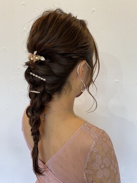 ジョセフィーヌ モトヤマ(JOSEPHINE MOTOYAMA) 編みおろしアレンジ