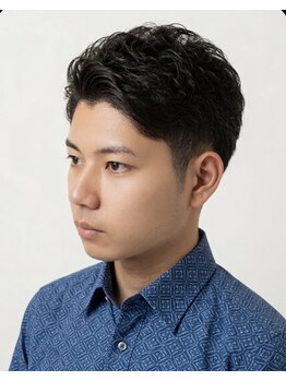 レオン 読谷店(LEON)の写真/≪ONもOFFも思い通りにキマる抜群のカット技術≫“デキるオトコ”のスタイルでアナタをもっと素敵に！！