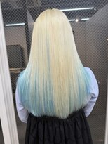 ラニヘアサロン(lani hair salon)&nbsp;ブロンドカラー×アクアブルー/抜きっぱなし/金髪/ローライト