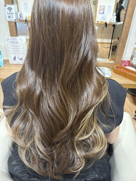 ヘアメイク バンブー(Hair Make Bamboo) ロングインナーカラー