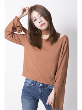 ソーホー ニューヨーク シズオカ(SOHO newyork SHIZUOKA) 大人かわいいストレートセミディ