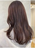 ピンクブラウンカラー　ゆるふわセミロングヘア
