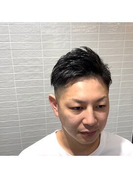 リンカラン トロワ(LINGKARAN Trois) 2ブロ×刈り上げ　定番ショート