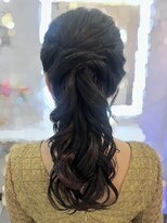 アトリエビューティーアミュ(atelier beauty AmU) ポニーテール風 ハーフアップスタイル