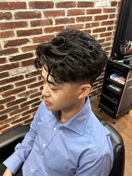 ミリオンバックス 神田店(Million Bucks) 毛流れパーマスタイル<理容室>[メンズ/床屋/上野]