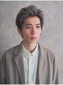 ラフな束感で魅せる大人の無造作ショート