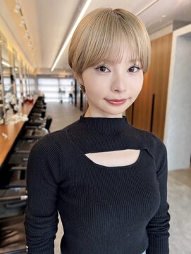 アビー(ABBEY4) コンパクトショート/ハイトーンショート/サイドバングショート