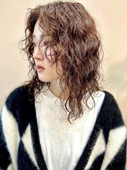 イギー(igggy)の写真/パーマで今までよりワンランク上のオシャレを―丁寧な接客と高い技術力で本当に似合うヘアを実感して★