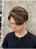 フェザーショートアップバングセンターパートメンズハイライト