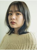 レイヤーカットハッシュカット顔まわりミディアムロング