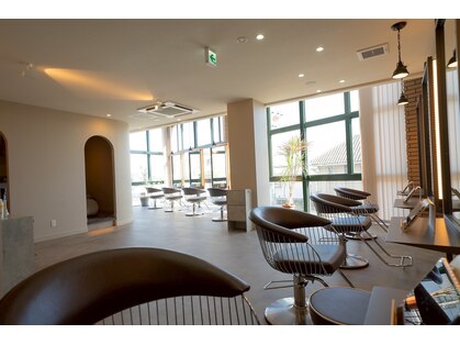 クレイン バイ パプスドコワフュール 宝塚中山寺(Crane by Pap'sde coiffeur)の写真