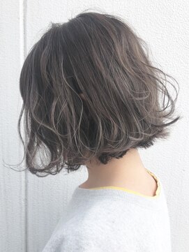 アルバム 新宿(ALBUM SHINJUKU) グレージュハイライト_エアリーひし形シルエット_ba102772