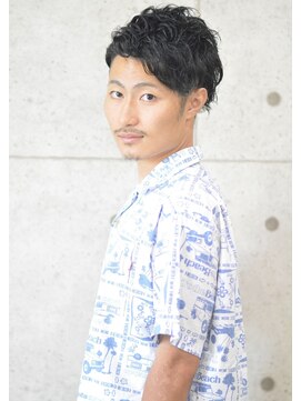 ベルナ(BELUNA) 七三スパイラルツーブロックスタイル☆1