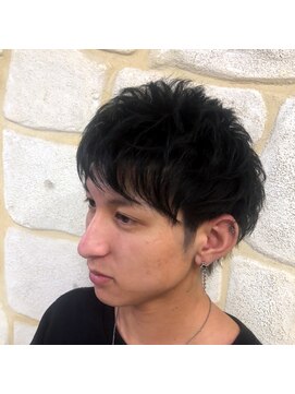 エムズアルカディア(M'Z ARCADIA) ブルーブラック×スパイキーショート