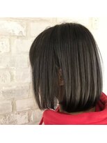 カルラ(Karra)&nbsp;アッシュブラウンボブ