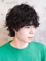 アルファ 新宿(alpha)&nbsp;フェザーパーマ/ブルーブラック/刈り上げセンターパート[新宿]