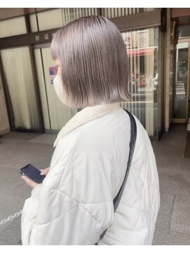 レブ 三条河原町(Reb,) ハイトーンカラーブリーチカラーミルクティーベージュケアカラー