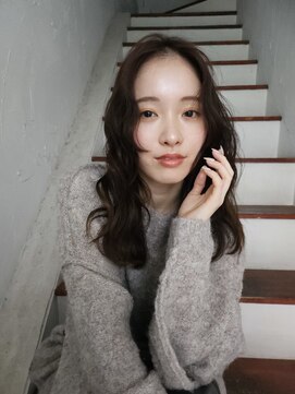 シオミエイチタルミ(shiomi H TARUMI) ミディアムパーマ