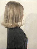 ダブルカラー/外ハネ/白髪ぼかし