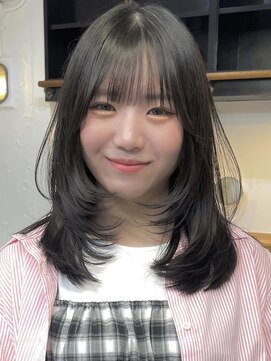 アイドットプラスフェリシア 表参道(i.+FERiCIA.) 10代 20代 30代美髪イメチェン似合わせカットフルバング