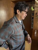 ヨロヘアー(YOLO hair)&nbsp;朝が楽な癖毛風センターパートパーマ