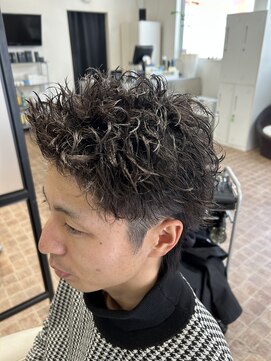 ブロウ(BLOW) スパイキーパーマ