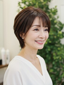 アイスタイル 戸坂店(I STYLE) 50-60代にオススメ★大人の上品ショートレイヤー