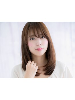 風になびく自然な"うる艶ストレート"♪気になる箇所や前髪矯正でスタイリング楽々!【miq日暮里】