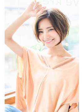 ネオリーブクレア 綱島店(Neolive Krea) 30代40代オススメ髪型ひし形ショート 根元パーマ ハイライト綱島