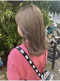 グレージュ