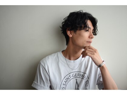 オムデュー(HOMME DEUX)の写真