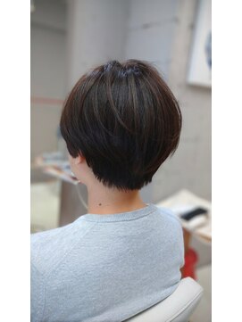 ヘアーメークテスタヴァンティ (Hair make Testavanti) ショート