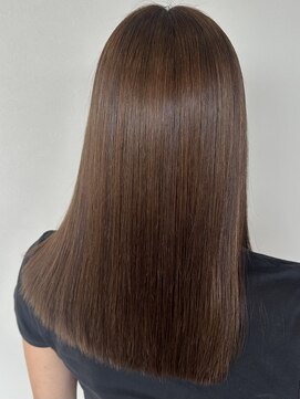 イース シー(ece.sie) ストレート×髪質改善×ナチュラルブラウン