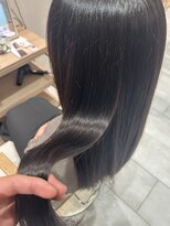 ティエナビューティー(TIENA BEAUTY)&nbsp;艶カラー/イルミナ/レイヤーカット/前髪カット/顔周り