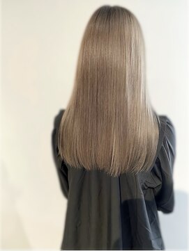 肌色ベージュ【宇都宮/女性スタイリストサロン】