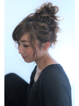 ティーアールシャンプー(TR shampoo) おだんごヘアー