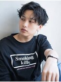 黒髪男子