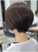 ショートカットショートボブミルクティーベージュカラー前髪なし