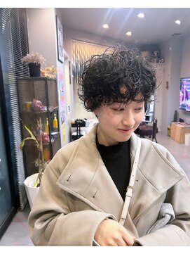 ダニーコウベ(Danny kobe) くしゃくしゃパーマ