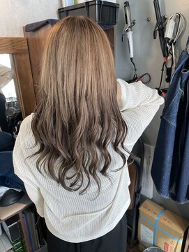 ラル(Lull) 【ミルクティー×ブラックグラデーション】バレイヤージュ